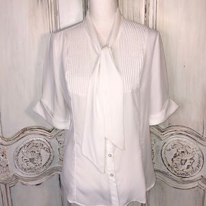 Sweet Habit Mid Cuffed Sleeve Pin Tucked Bodice Neck Tie Button Down Blouse